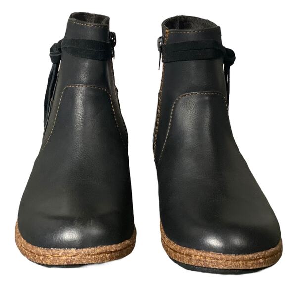 NWOT B.O.C. Addi Women Booties size 6 - Picture 2 of 6